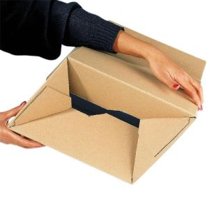 Adjustable cardboard boxes